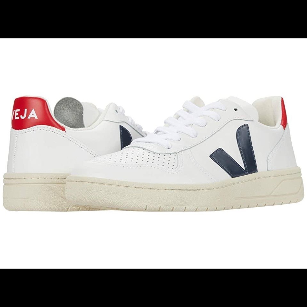 Veja V-10 Navy and Red size 38EU/8US lightly worn